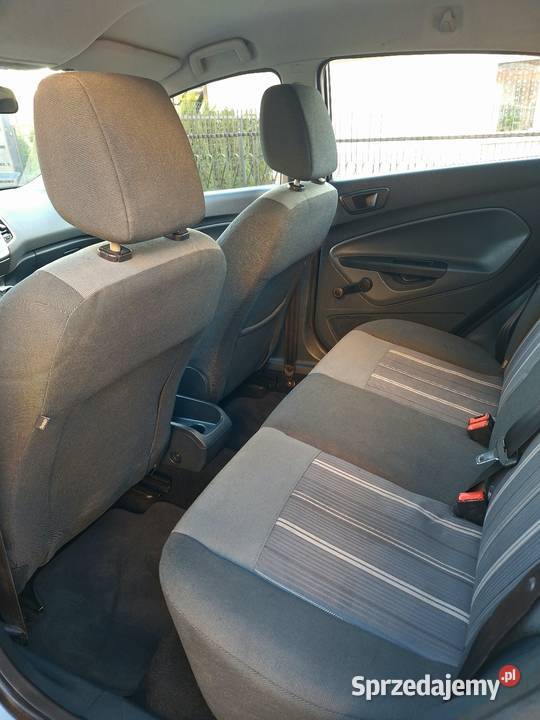 Ford Fiesta 125 benzynaniski przebieg Hatchback Dębica sprzedam