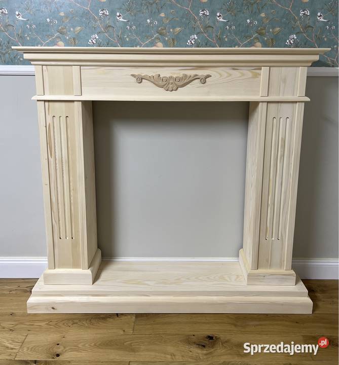 Drewniana atrapa kominka portal kominkowy