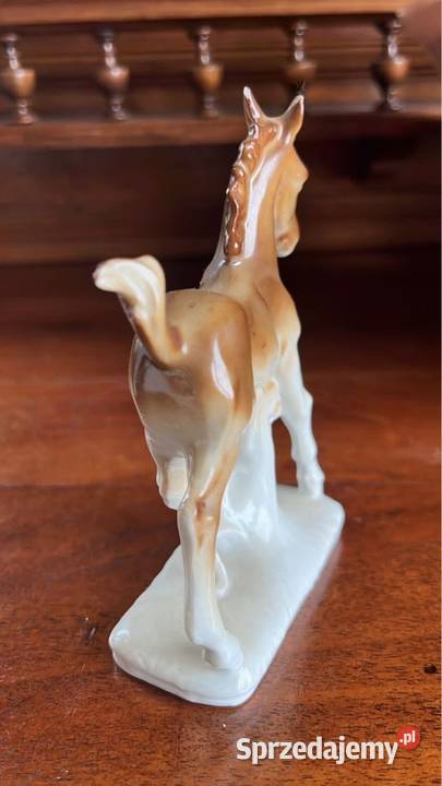 Piękna porcelanowa figurka konia Źrebaka Wagner Gdańsk