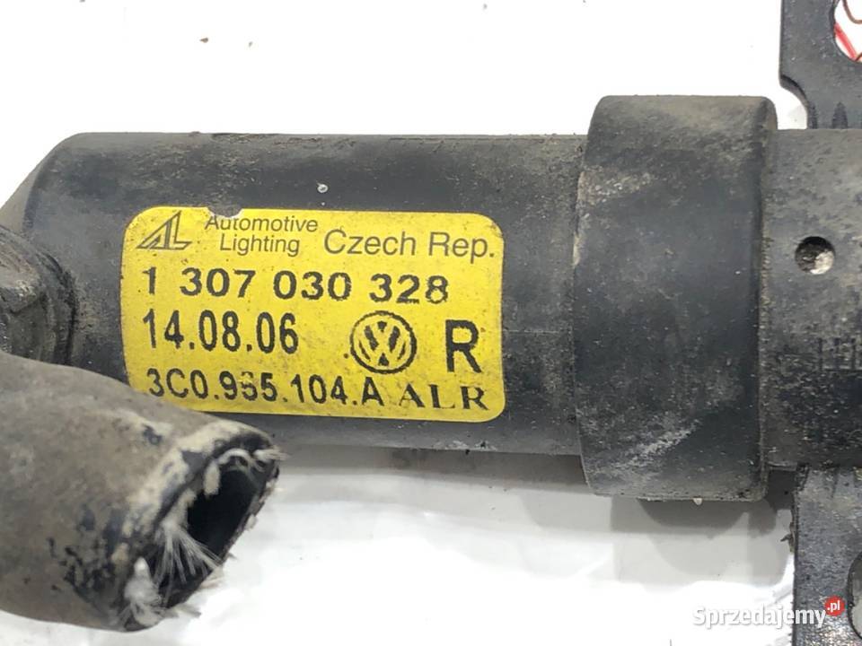 SPRYSKIWACZ REFLEKTORA PRAWY PRZÓD VW PASSAT B6