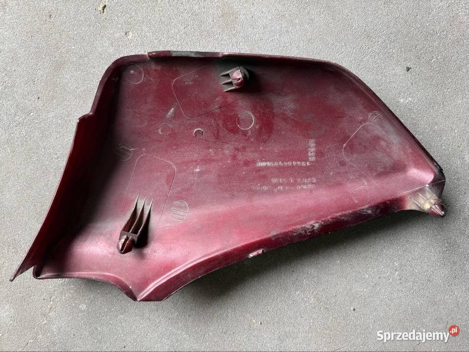 Honda Magna osłona lewa schowka Murowana Goślina