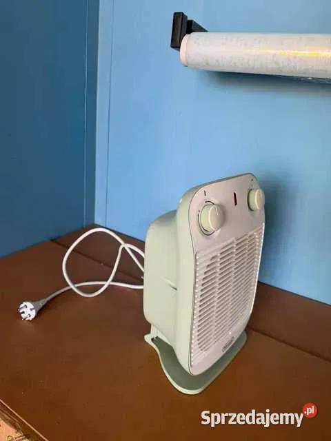 Termowentylator DeLonghi HFS50B20GR 2000 W z Nagrzewnice Głuchów Górny sprzedam