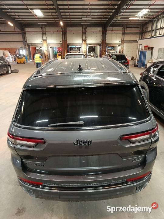 Jeep grand Cherokee L Long Summit Reserve Rok produkcji 2023 Warszawa