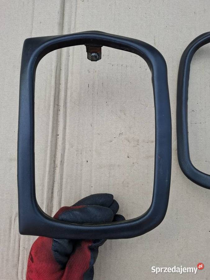 Zewnętrzne ramki reflektorów przednich Fiat 126p osobowe Pozostałe Strzelce Opolskie