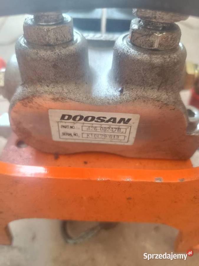 Zawór rozdzielacz Doosan A2600247B Układ hydrauliczny