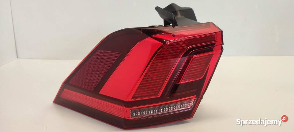 VW TIGUAN ALLSPACE LAMPA PRAWY TYŁ 5NL945096A sprzedam