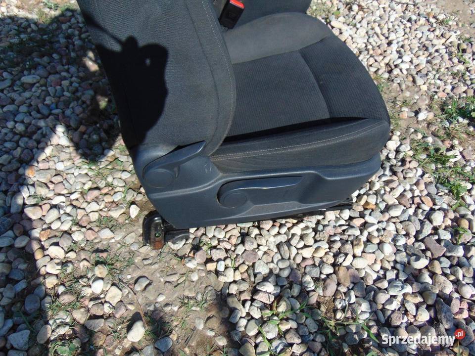 FOTEL FOTELE KANAPA TYLNA PEUGEOT 3008 I osobowe wielkopolskie