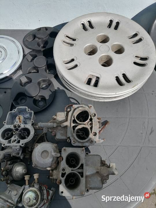 Fiat 125p różne rzeczy lampy licznik gaźniki