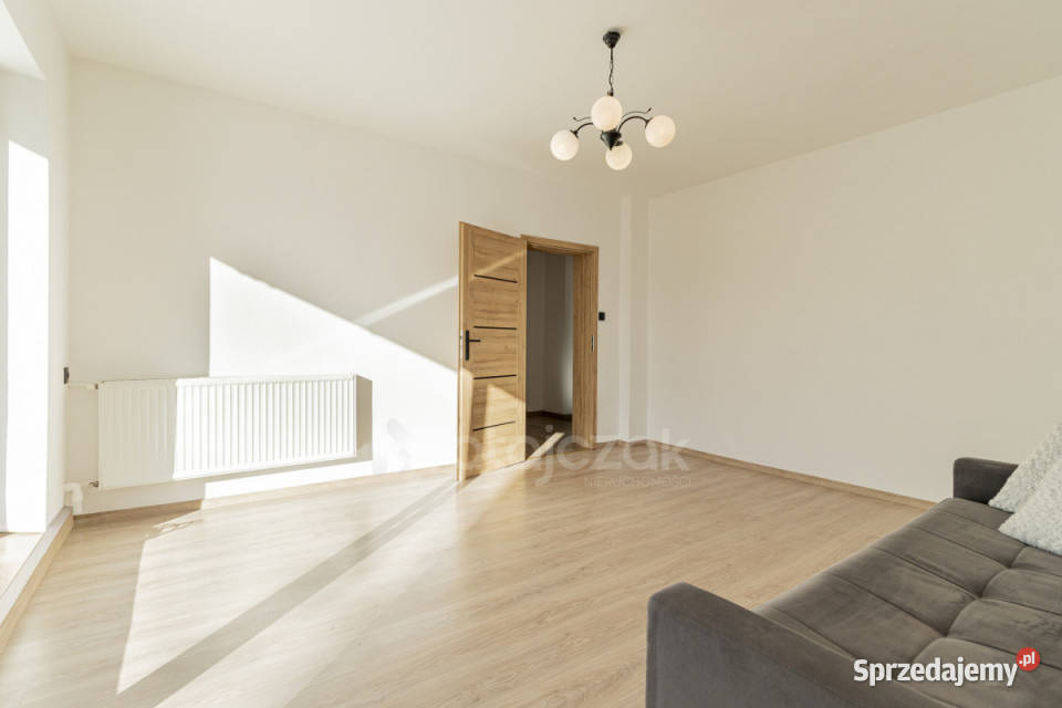 sprzedaży domu wolnostojącego Linia 18426m2 asfalt