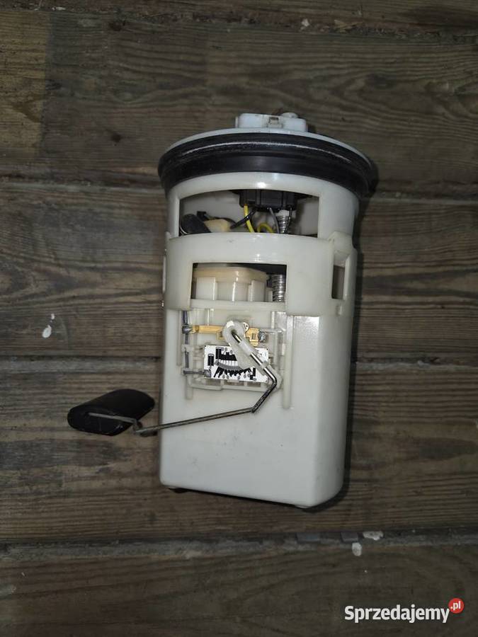 Pompka paliwa Hyundai coupe 16 benzyna osobowe Części samochodowe Łagów sprzedam