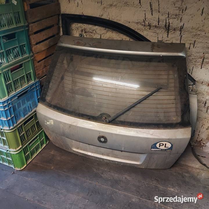 Klapa tyl skoda Fabia 1 osobowe