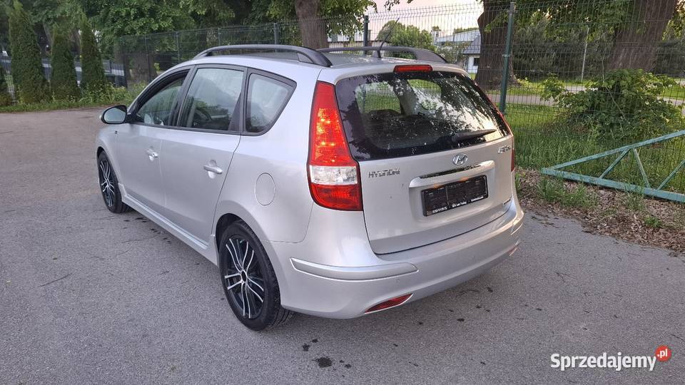 Hyundai i30 cw 16crdi stan z Niemiec Jarosław