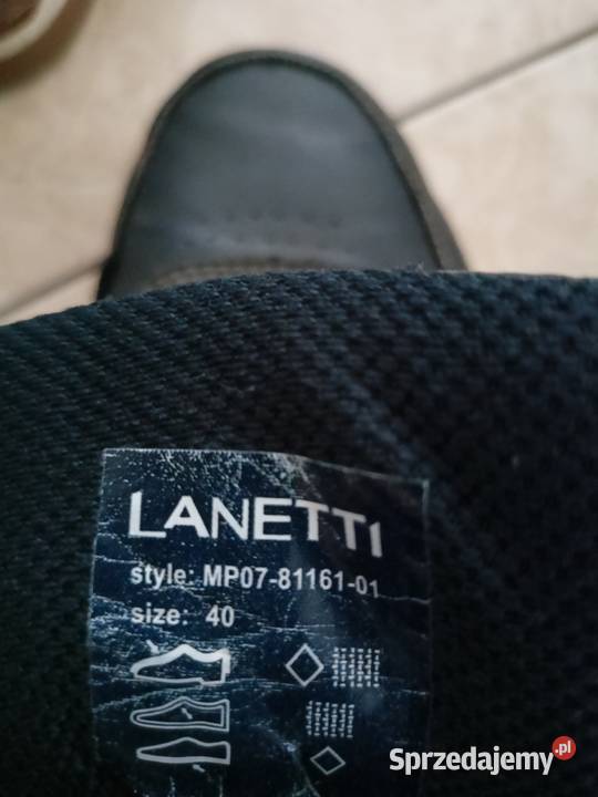 Buty ocieplane chłopca 40 sprzedam Serock