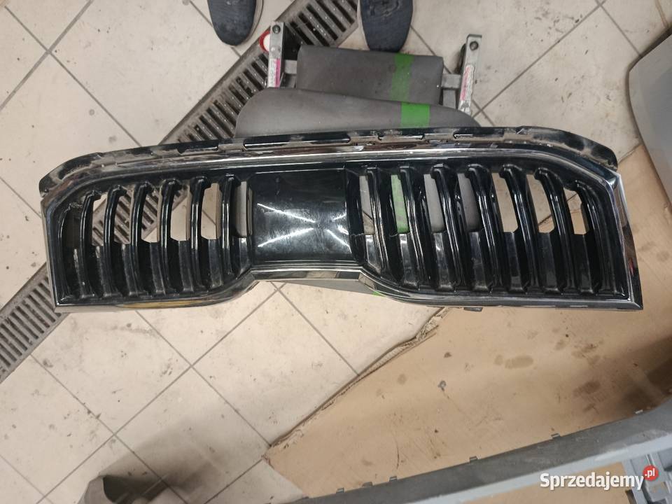 Octavia 3 lif grill przedni