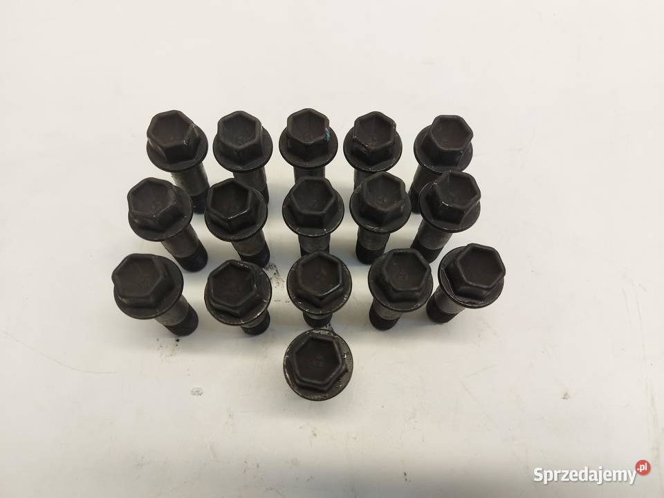 Mercedes EQA 250 W243 ŚRUBY DO KÓŁ 16