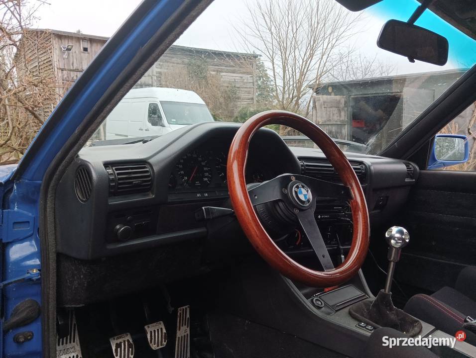 bmw e30 fajny fajny stan pomorskie Łęczyce