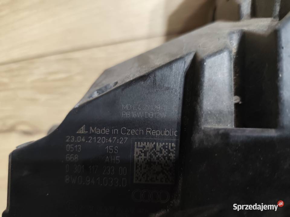 Lampa lewa do Audi a4 b9 8W0941033D