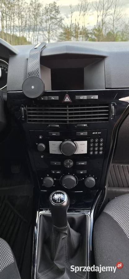 Opel Astra H GTC 16 benzyna 2010r stan Warszawa