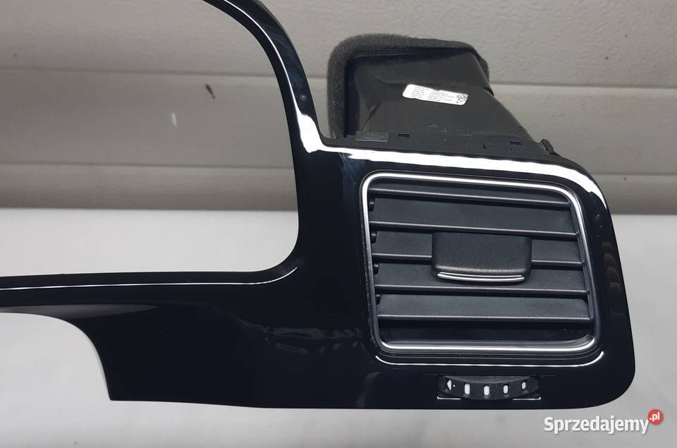 OBUDOWA DEKOR RAMKA ZEGARÓW VW TOUAREG 7P Mielęcin