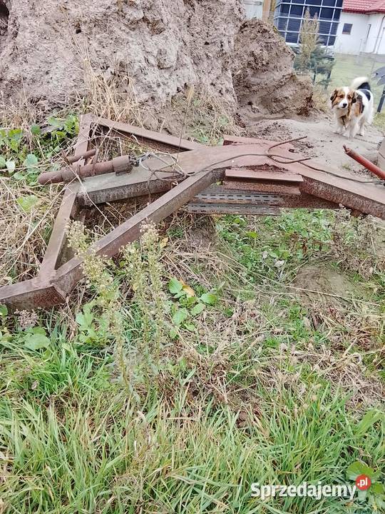 Ładowacz na tylni tuz Garbatka Długa