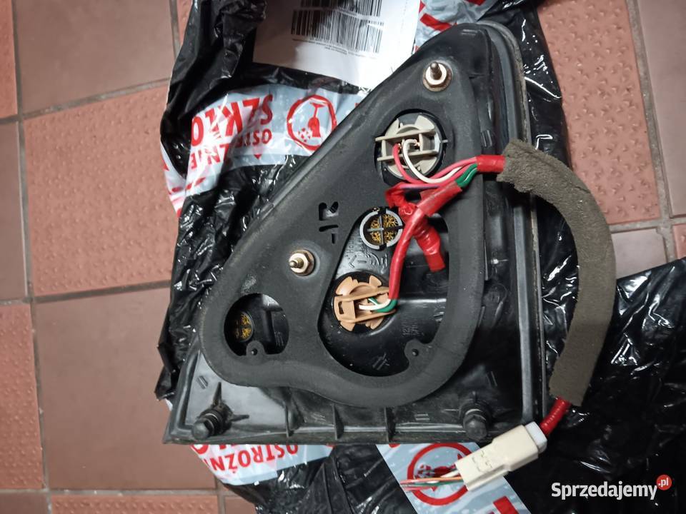 Lampa prawa tylna klapy Lexus RX300 mk1 UE Katowice