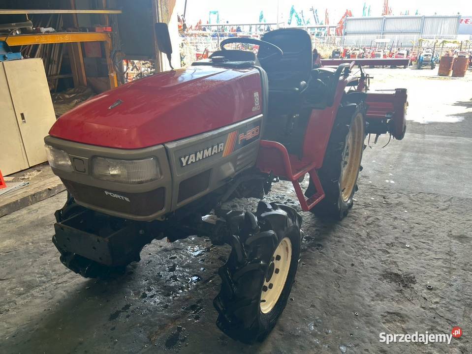 Traktor Kubota F200D Skała