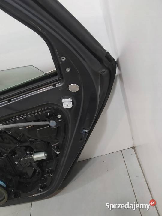 DRZWI PRAWE TYŁ 45516 Volvo V40 II 20122019 osobowe sprzedam