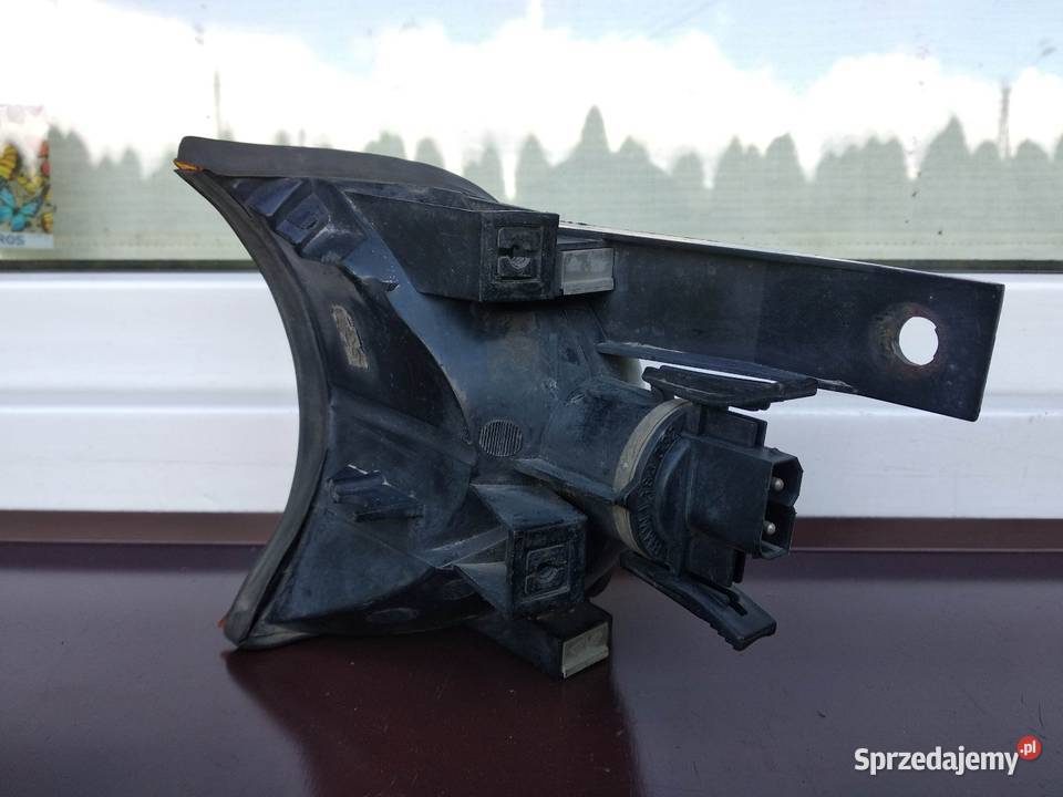 BMW E34 kierunkowskaz kierunek migacz prawy osobowe Sieradz