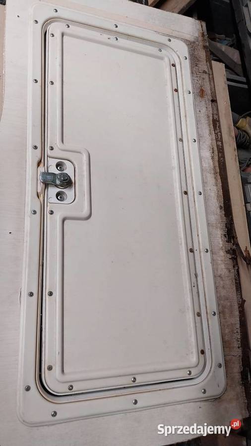 Drzwiczki serwisowe do przyczepy kempingowej Murowana Goślina