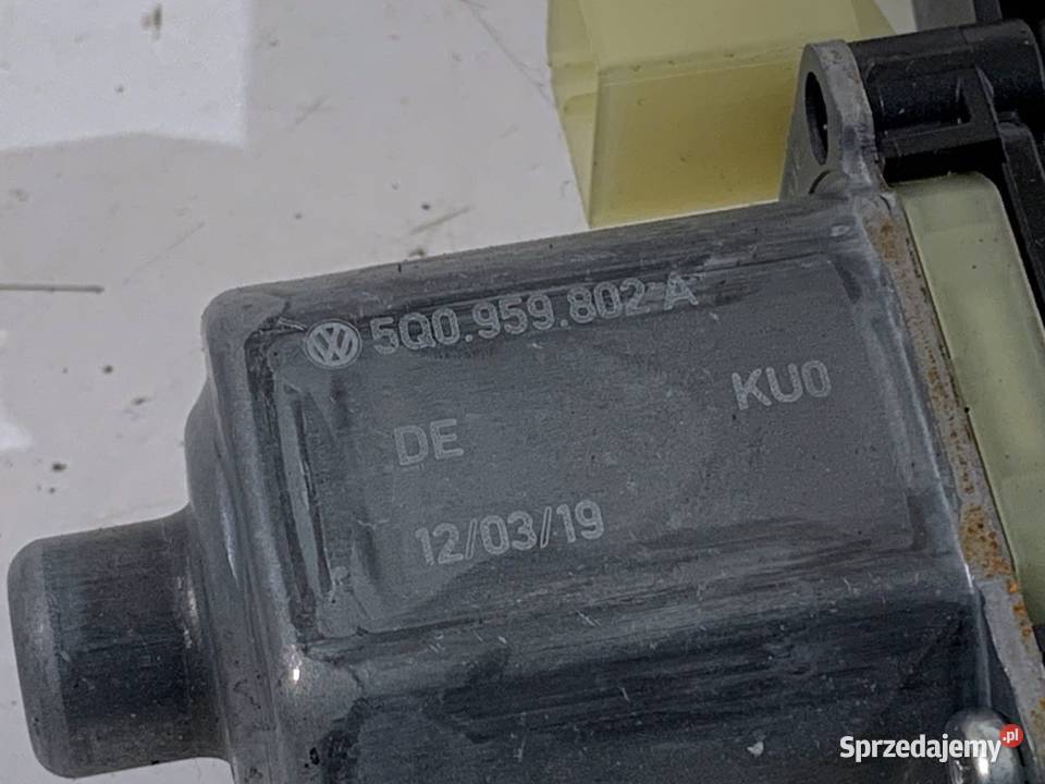 PODNOŚNIK SZYBY LEWY PRZÓD VW TROC 2GA837461F