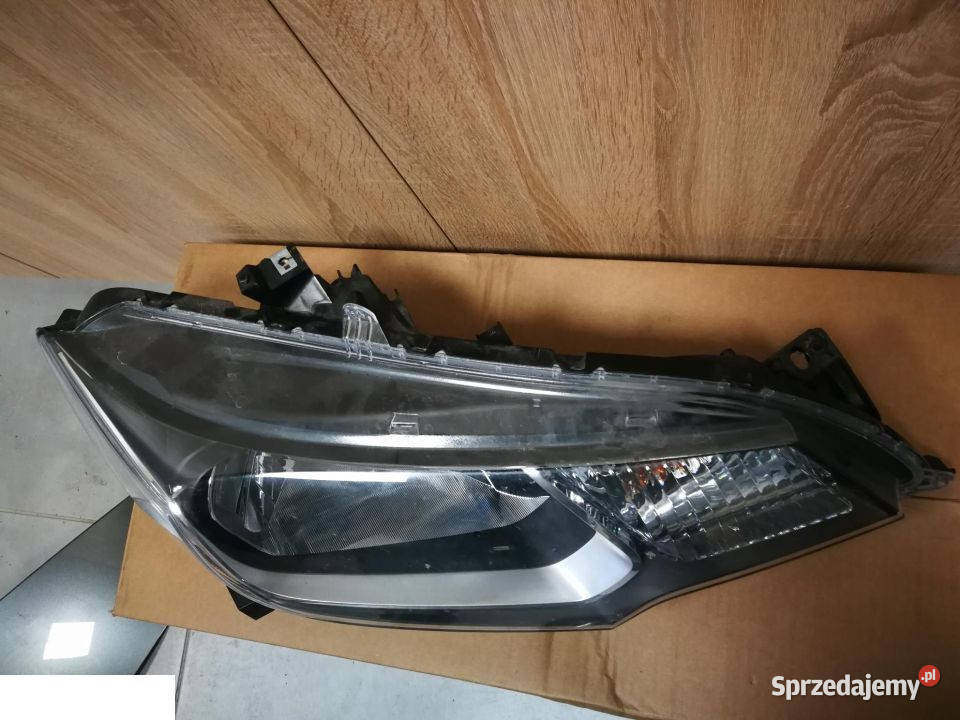 Honda jazz 2016 reflektor europa Kozubszczyzna sprzedam