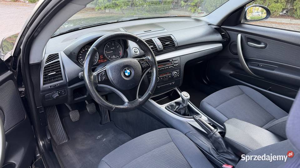 BMW 1 E87 20 diesel 143 2009 Xenon 3 drzwi poduszka powietrzna
