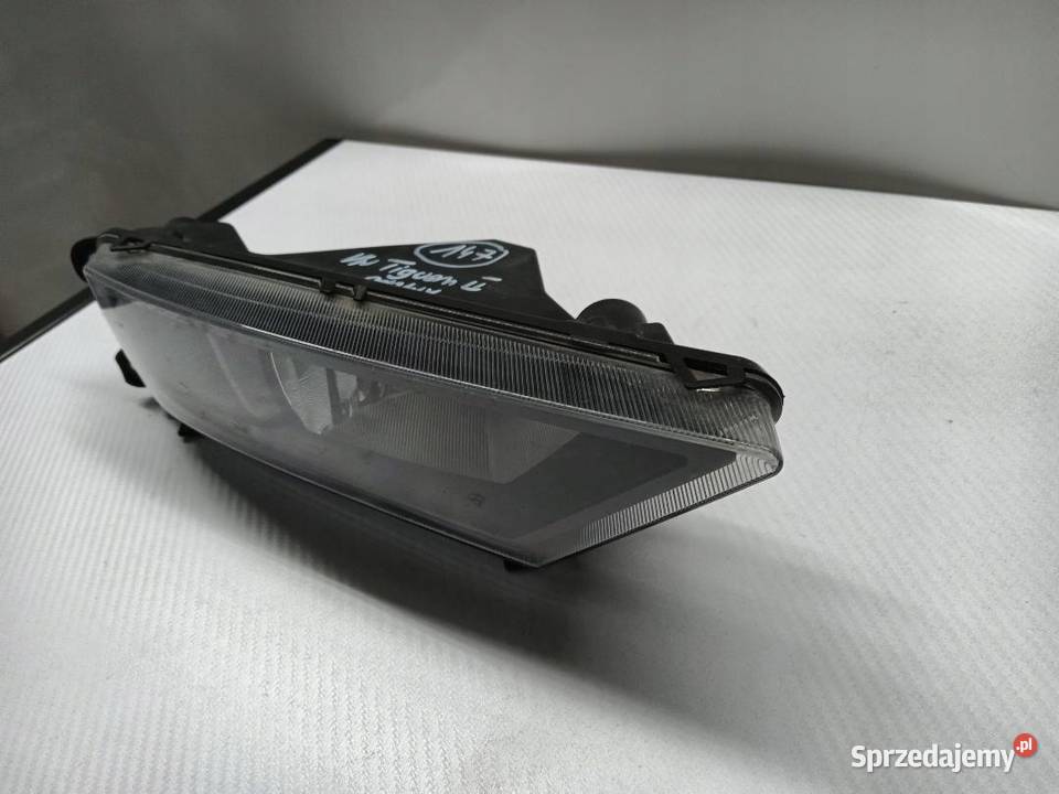 HALOGEN PRZÓD PRZEDNI PRAWY VW TIGUAN 2 5NA94170 wielkopolskie