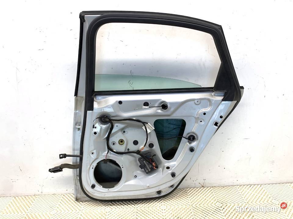 DRZWI PRAWY TYŁ AUDI A4 B8 SedanLimuzyna 0715
