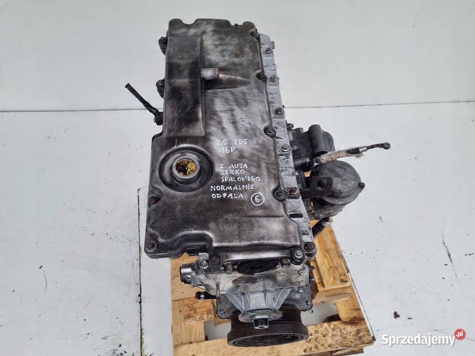 SILNIK Land Rover Defender 25 TD5 pali 16P osobowe