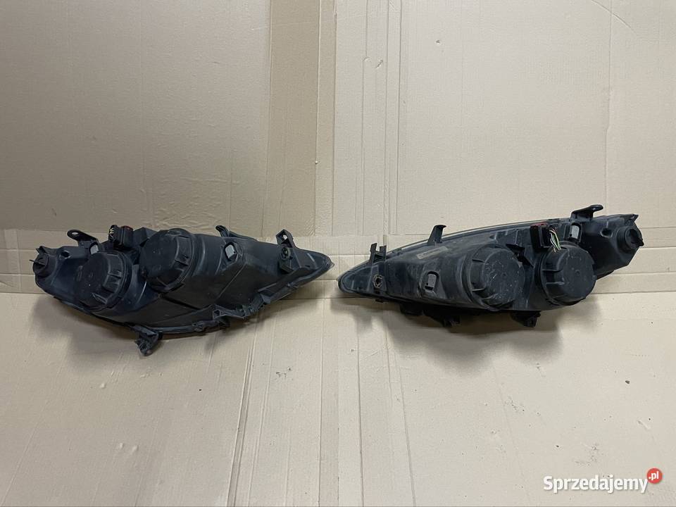 Reflektor lampa przód lewa prawa peugeot 307 Szczecin