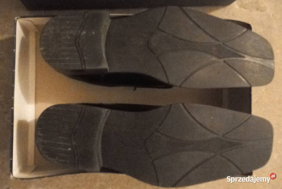 Buty męskie Pantofle czarne rozmiar 41 42 43 inna Elbląg