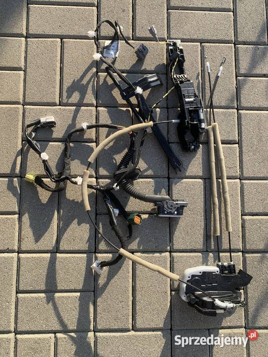 Elektrykawiązka klamka wew zamek drzwi prawy sprzedam