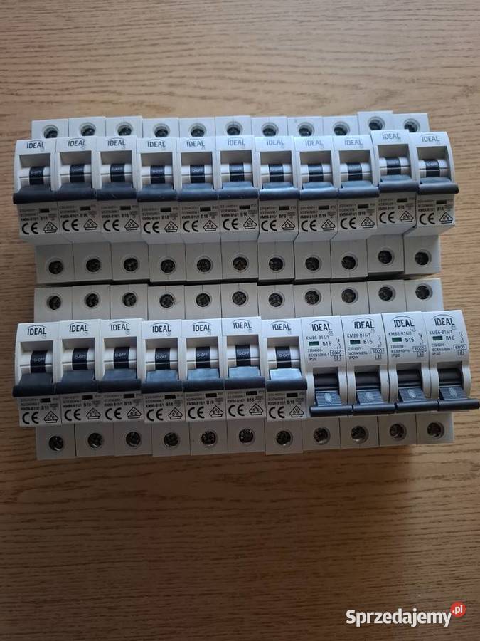 Zestaw bezpieczników i osprzętu elektrycznego Zabezpieczenia i rozdzielnice Sulmierzyce