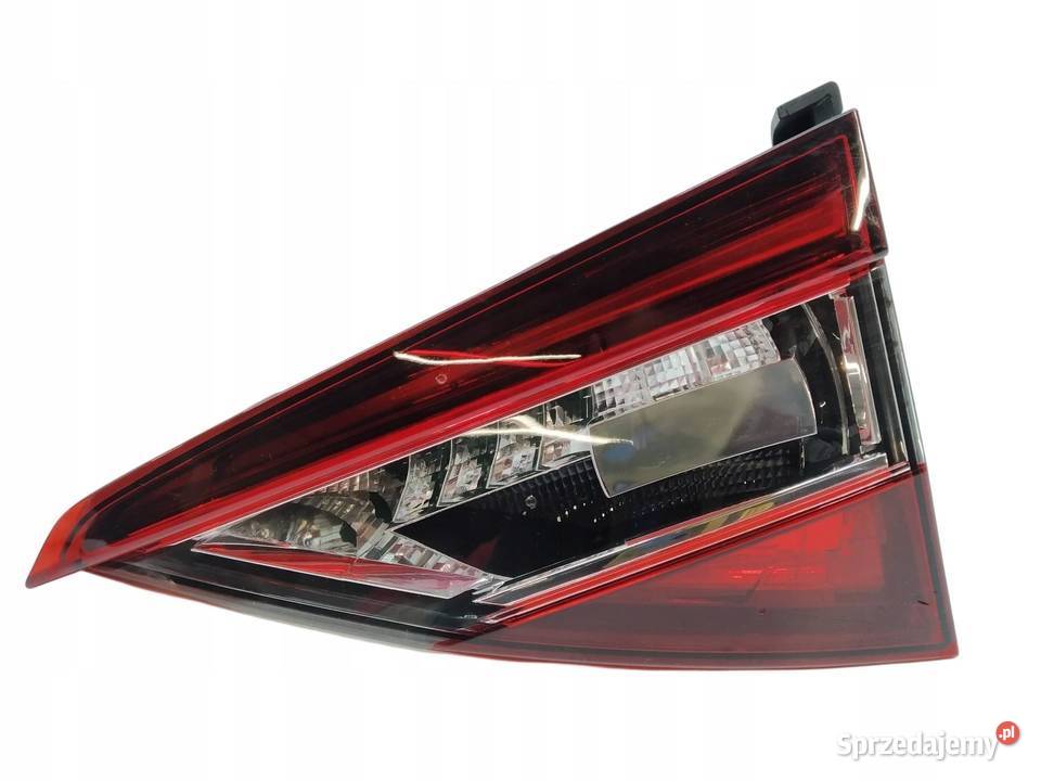 LAMPA TYŁ W KLAPĘ PRAWA KOMBI 3V9945308F Skoda świętokrzyskie