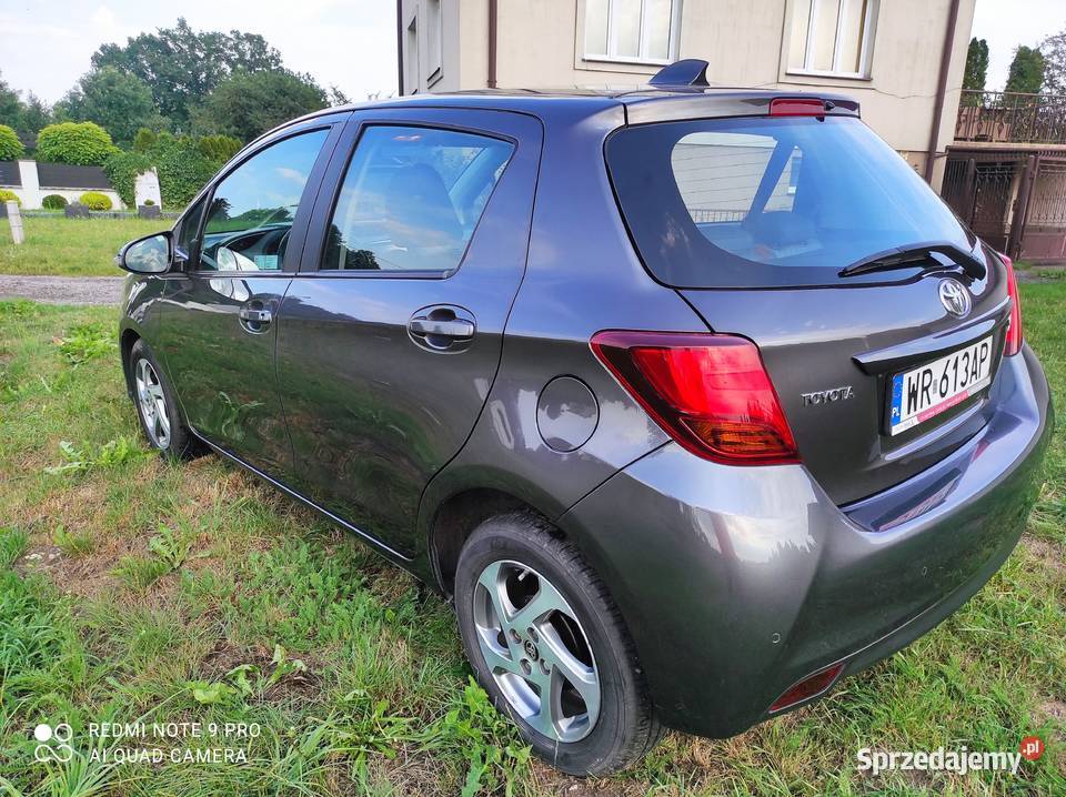 Toyota Yaris Premium 133 2015 salon stan manualna Zalesie Górne