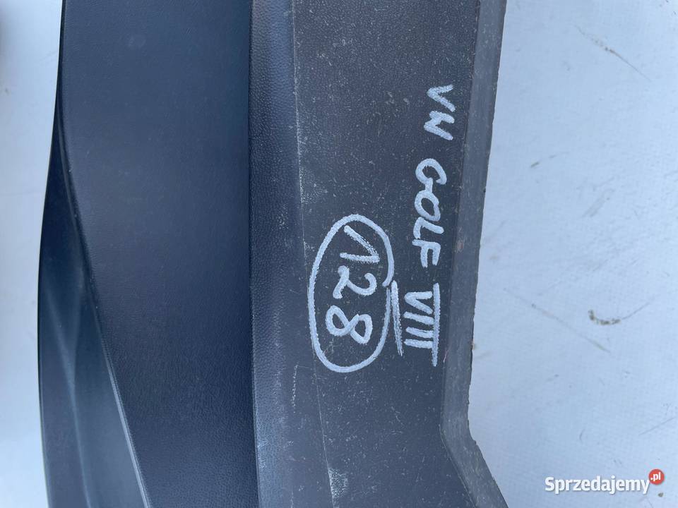 VW GOLF VIII 8 DOKŁDKA DYFUZOR ZDERZAKA TYŁ osobowe