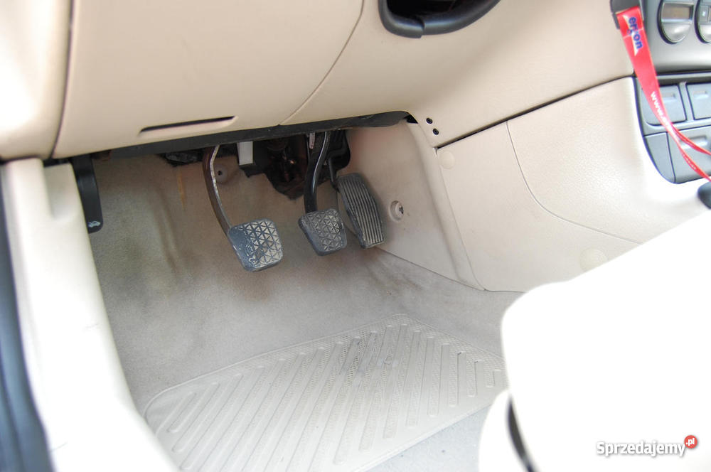 Opel Vectra B Piękność Jasny środek bogato wypos manualna sprzedam