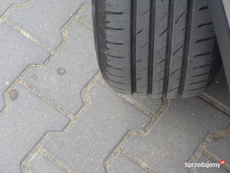 Nissan Qashqai 16 114 benzyna zarejestrowany serwisowany w ASO Radom sprzedam