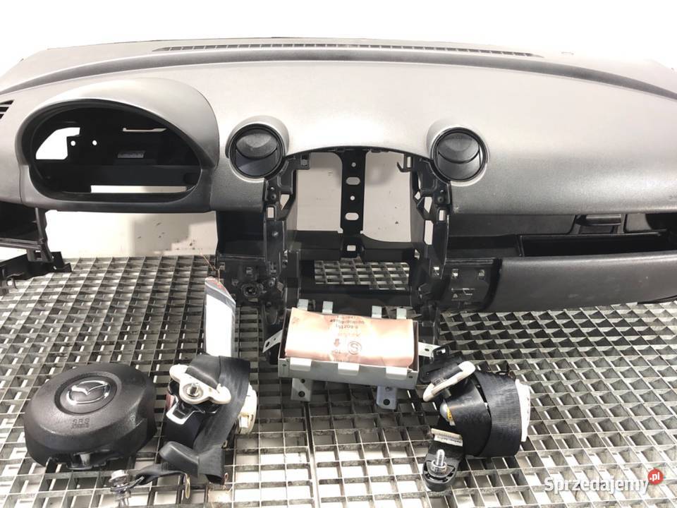 KOKPIT PODUSZKI PASY KOMPLET MAZDA 2 DE osobowe sprzedam