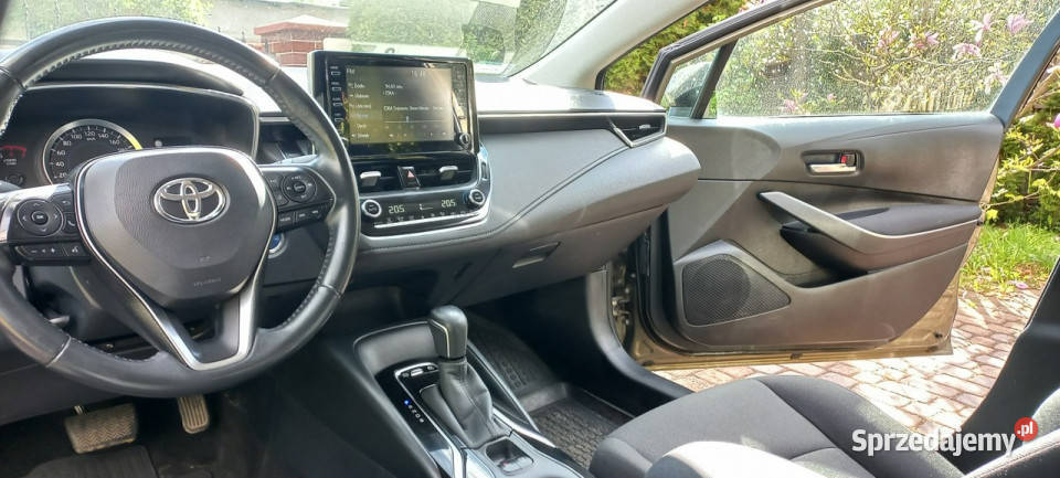 Toyota Corolla 495 netto ECVT 18 Hybryda Kamera czujnik zmierzchu Motoryzacja Gdańsk