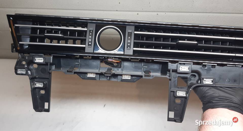 KRATKA NAWIEWU ŚRODKOWA VW ARTEON PASSAT B8 sprzedam