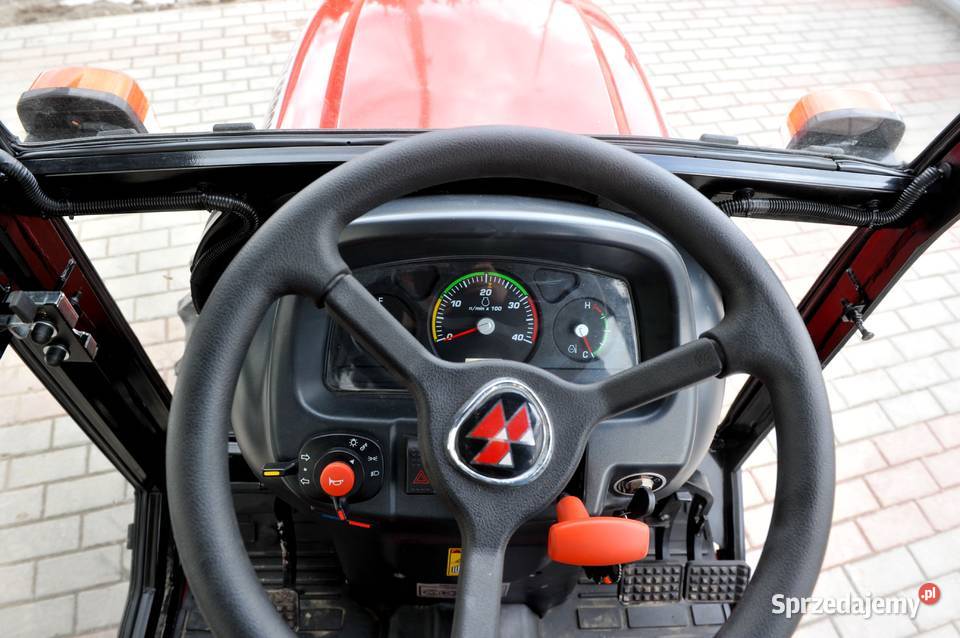 Massey Ferguson MF6028 Tajęcina