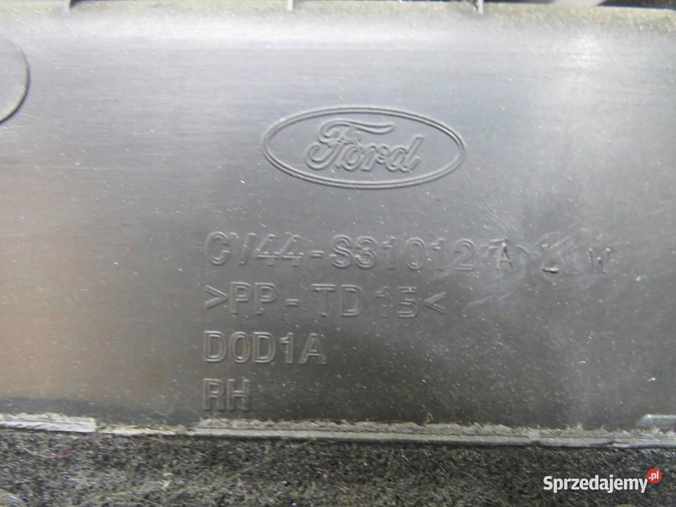 TAPICERKA BAGAŻNIAKA PRAWA FORD KUGA MK2
