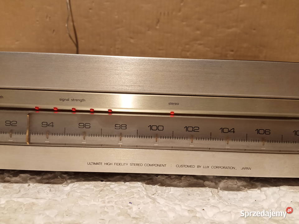 LUXMAN T12